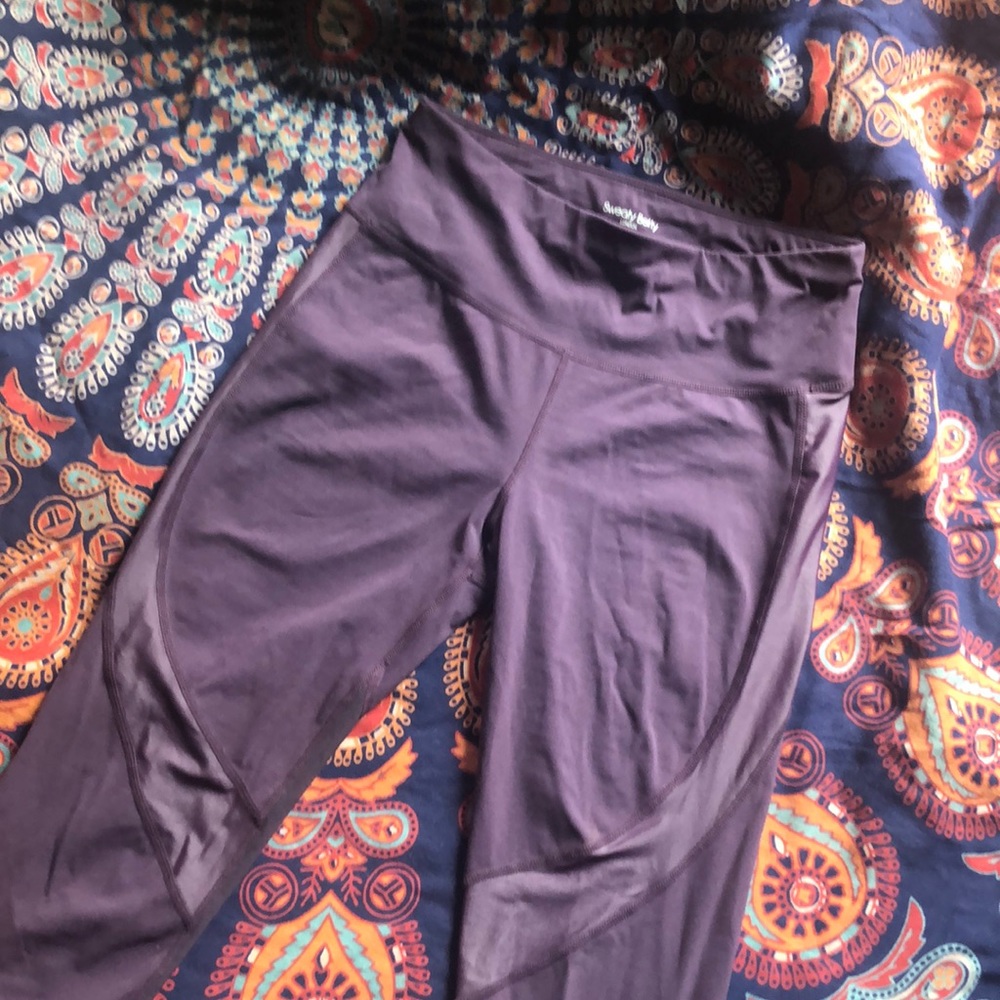 Sweaty Betty leggings with mesh cut out